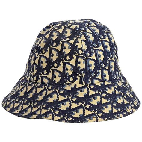 dior logo bucket hat|dior bucket hat men.